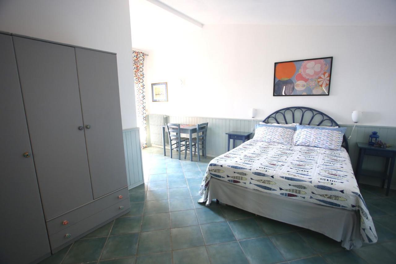 Ca' La Stella Sea-View Apartments Porto Azzurro Extérieur photo