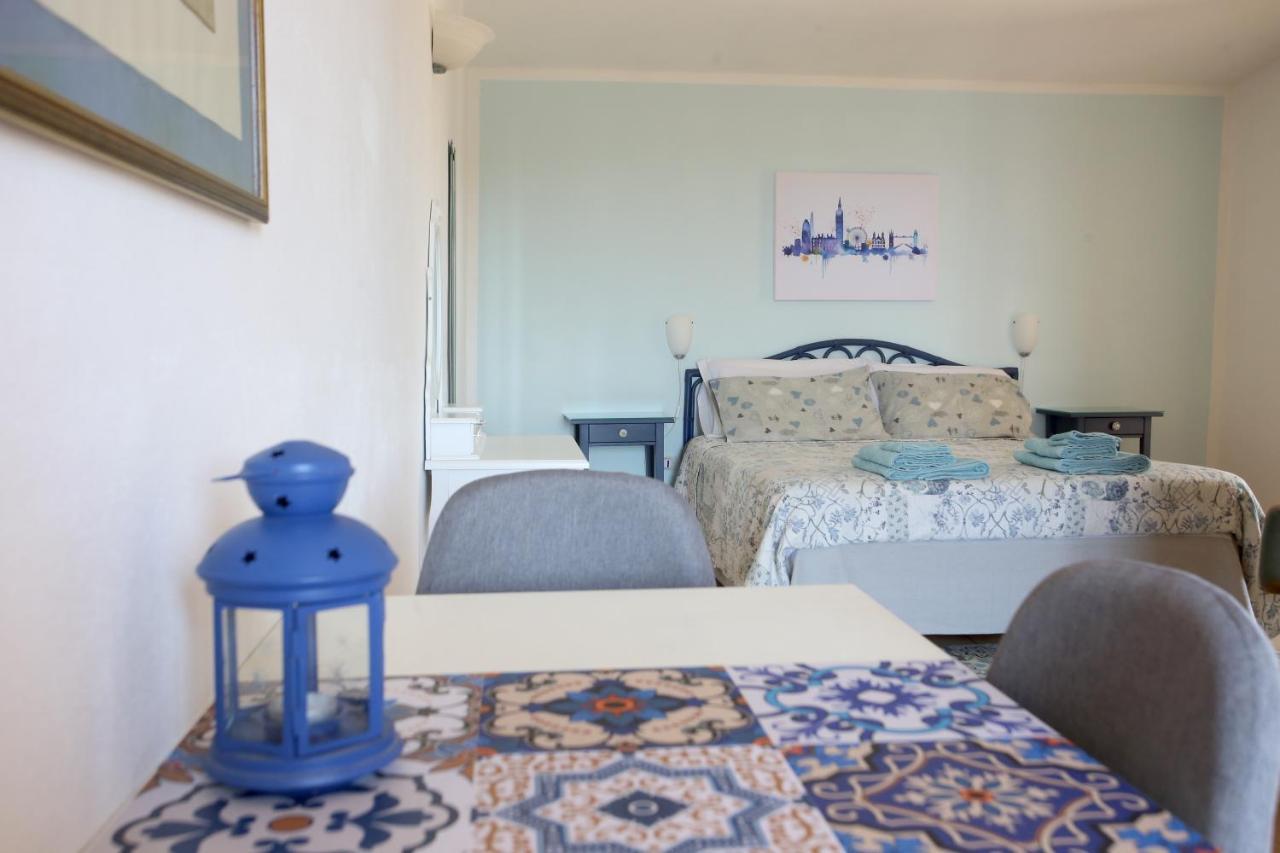 Ca' La Stella Sea-View Apartments Porto Azzurro Extérieur photo